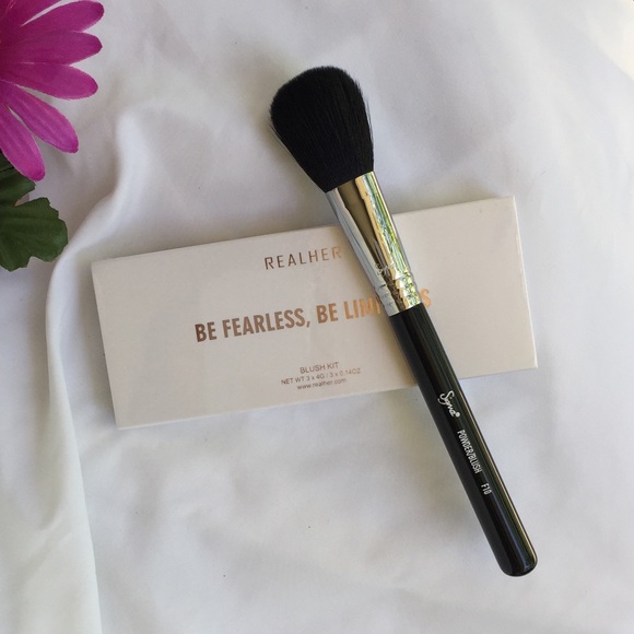 sigma blush brush